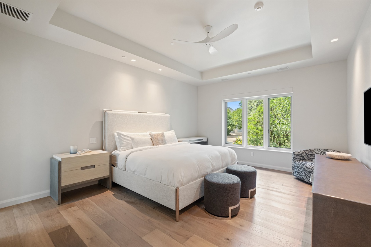 3111 Above Stratford