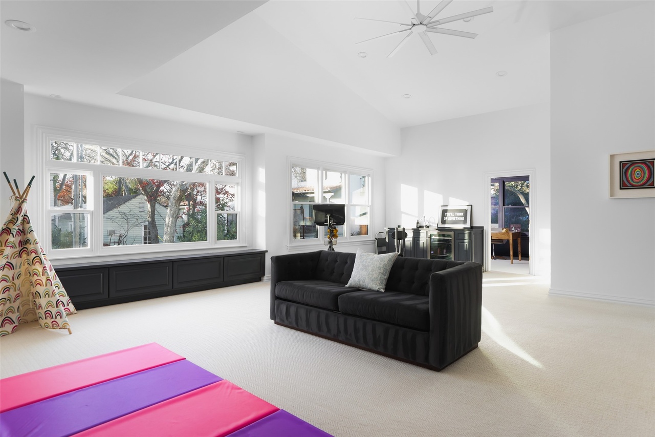 2604 Wooldridge Drive