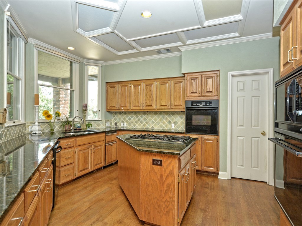 4209 Hidden Canyon Cv